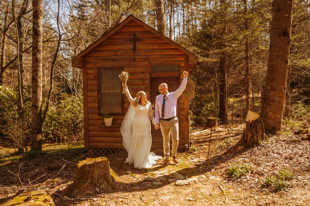 Bride and groom North Carolina elopement photos
