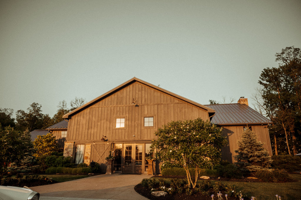 The Barn at Bay Horse Inn venue - barn wedding in Indiana 