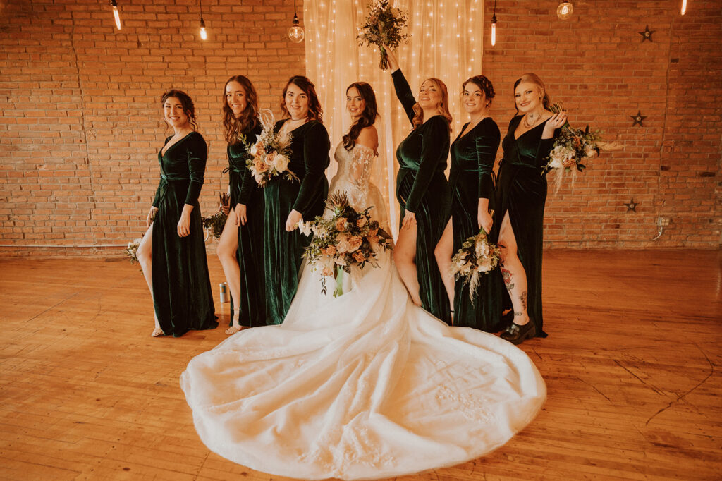 Bride and bridesmaids photos 