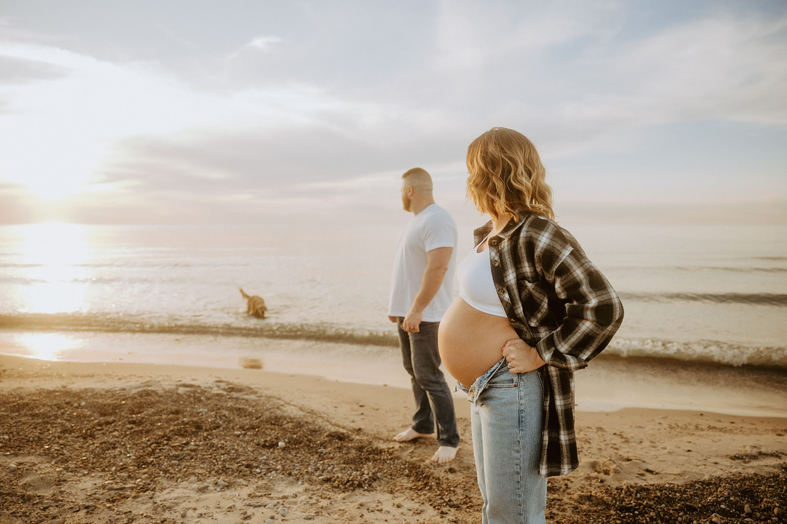 Why You Should Consider a Beachy Maternity Photoshoot